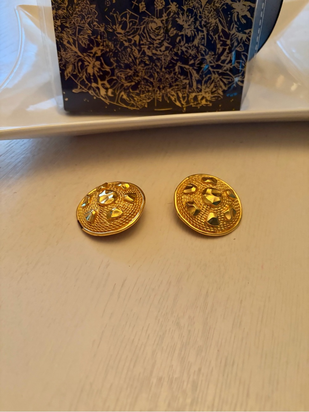 Christian Dior Gold-Tone Decorative Vintage Earrings - Picture 2 of 10